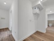 For Rent 2 Bedroom Shared Living/roommate Londres Great...