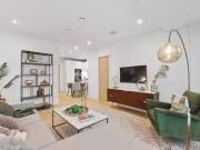 Nice 2 BR Beverley Way