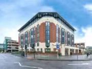 Charming 2 BR Property & Houses to Rent: High Street,...