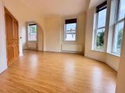 Charming 3 BA 2 bedroom flat for rent in Warwick Road,...