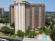 For Rent 3 Bedroom Apartment Scarborough ON DS97743668