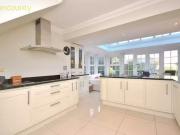 Unique 3 bedroom detached house for rent in Skinners...