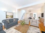 Cheap 3 bedroom property to let in Abercrombie Street,...