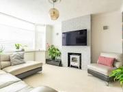 Charming 3 bedroom semi detached house for rent in...