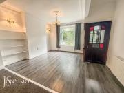 For Rent! 3 bedroom terraced house for rent in Queens...