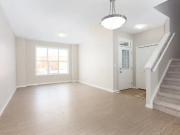 For Rent 3 Bedroom Townhouse Edmonton AB DS100250402