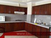 For rent 3 bedrooms apartment / flat