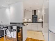 Cheap 3 bedrooms Apartment or flat to rent in Brompton...