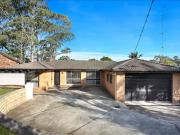 Cheap 3 BR 11 Carlon Crescent, Farmborough Heights, NSW 2526