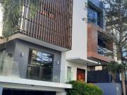 For Rent: 3 Sty House & Lot in Mckinley Hill Village...