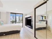 Nice 433/99 Griffith Street CALYPSO PLAZA, COOLANGATTA...