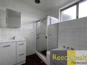 Nice 4/3 Harvard Close, Jesmond, NSW 2299