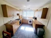 Deal! 4 bedroom Mid Terrace House to rent, Warwick...