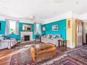 Deal! 4 bedroom property to let in Tranmere Close,...