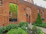 For Rent 4 Bedroom Townhouse Oakville ON DS95294737