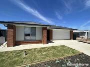 Unique 4 BR 14 Donato Street, Munno Para, SA 5115