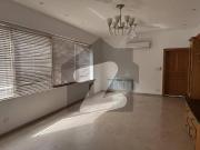 FOR RENT 500 SQYRD Fully Renovated Triple Storey House F 8/4