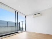 Deal! 504/41 Nott Street, Port Melbourne VIC 3207