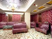 For Rent: 548.32 SQM Commercial Space in Poblacion,...