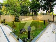 FOR RENT 580 Square Yard Fully Furnished Triple Storey...