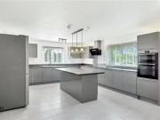 Nice 5 bedroom detached house for rent in Highfields...