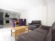 Charming 5 bedroom end of terrace house for rent in...