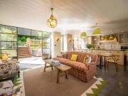 Unique 5 BR Henley Road