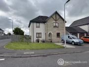 Nice 5 BR Property to rent in 77 EMMOCK WOODS DRIVE, DUNDEE.