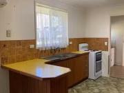 Nice 5 Doris Place, Armidale, NSW 2350