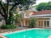 FOR RENT 5BR House with Garden & Pool in Ayala Alabang...