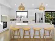 Charming 61 Volante Crescent, Mermaid Waters, QLD 4218