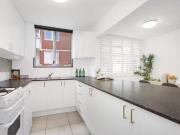 Charming 6/95 Shirley Road, Wollstonecraft Apartment for...