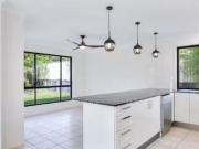 Rental! 6 Katie Court, Arundel, QLD 4214
