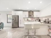 Deal! 7A Gayle Court, Clayton South, VIC 3169