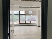 For Rent 800 sq.m. RFO Office along Commonwealth, Quezon...