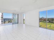 Deal! 813/17 Bath Street, Labrador, QLD 4215