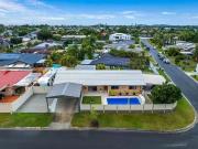 Cozy 8 Southerly Street, Mermaid Waters, QLD 4218