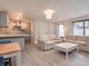 Cheap Apt 3, 41 Wellington Park