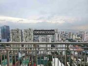 For rent DMCI aston place 1 & 2 bedroom with parking...
