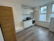 Rental! Flat to rent in Cherry Orchard Road, Croydon CR0