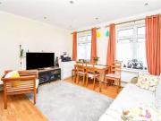 Deal! Flat to rent in Cross Deep, Twickenham TW1