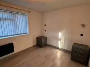 Rental! Flat to rent in Flat 5, 74 76 High Street,...