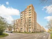 Just in! Flat to rent in Grahame Park Way, Barnet,...