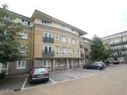 Unique Flat to rent in Hereford Road, London E3