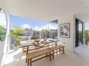 Charming Flat to rent in Latitude House, Oval Road,...