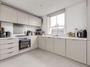 For Rent! Flat to rent in St John's Road, Battersea SW11