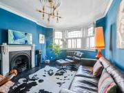 Nice Flat to rent in Stanwick Road, West Kensington,...