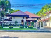 FOR RENT Furnished 4BR House with Pool in Ayala Alabang...