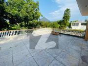 FOR RENT Liveable Triple Storey House Available In F 7/4