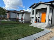 For Rent – Main Floor Unit At 1003 Manitoba Aveavailable Sep